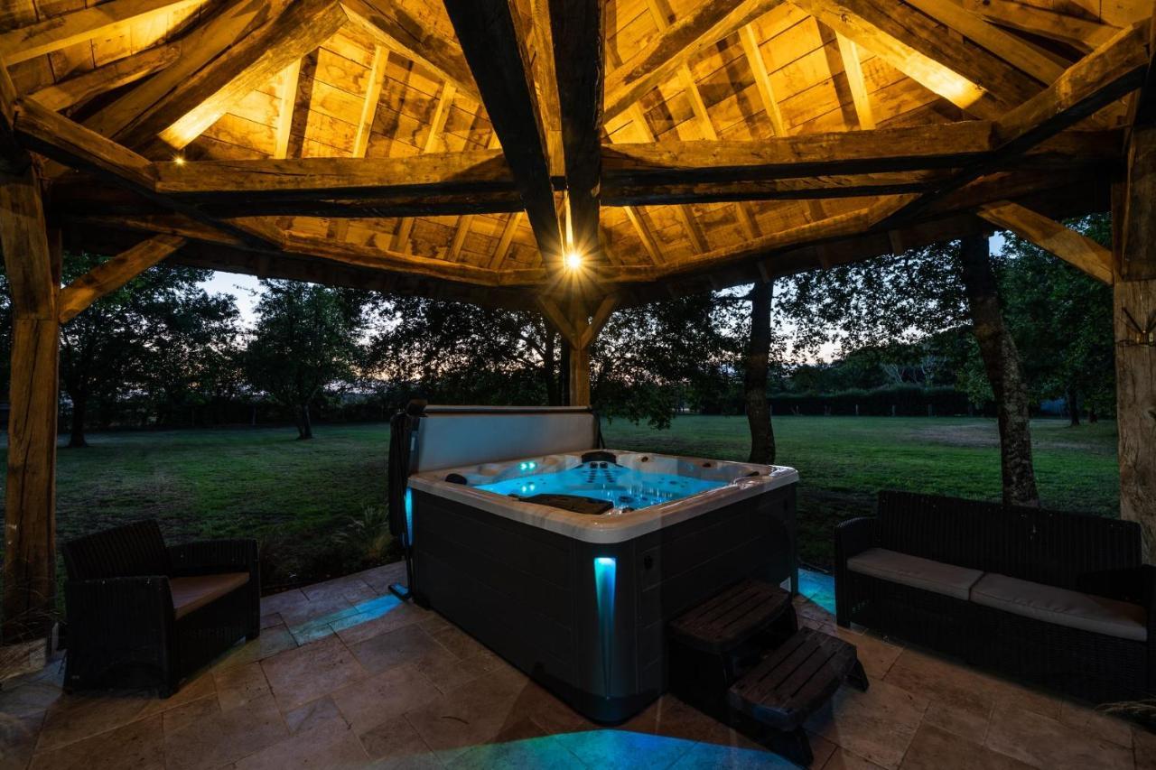 La Grange De Leonie, Chambres D'Hotes Avec Piscine Et Spa Méry-sur-Cher Exteriér fotografie